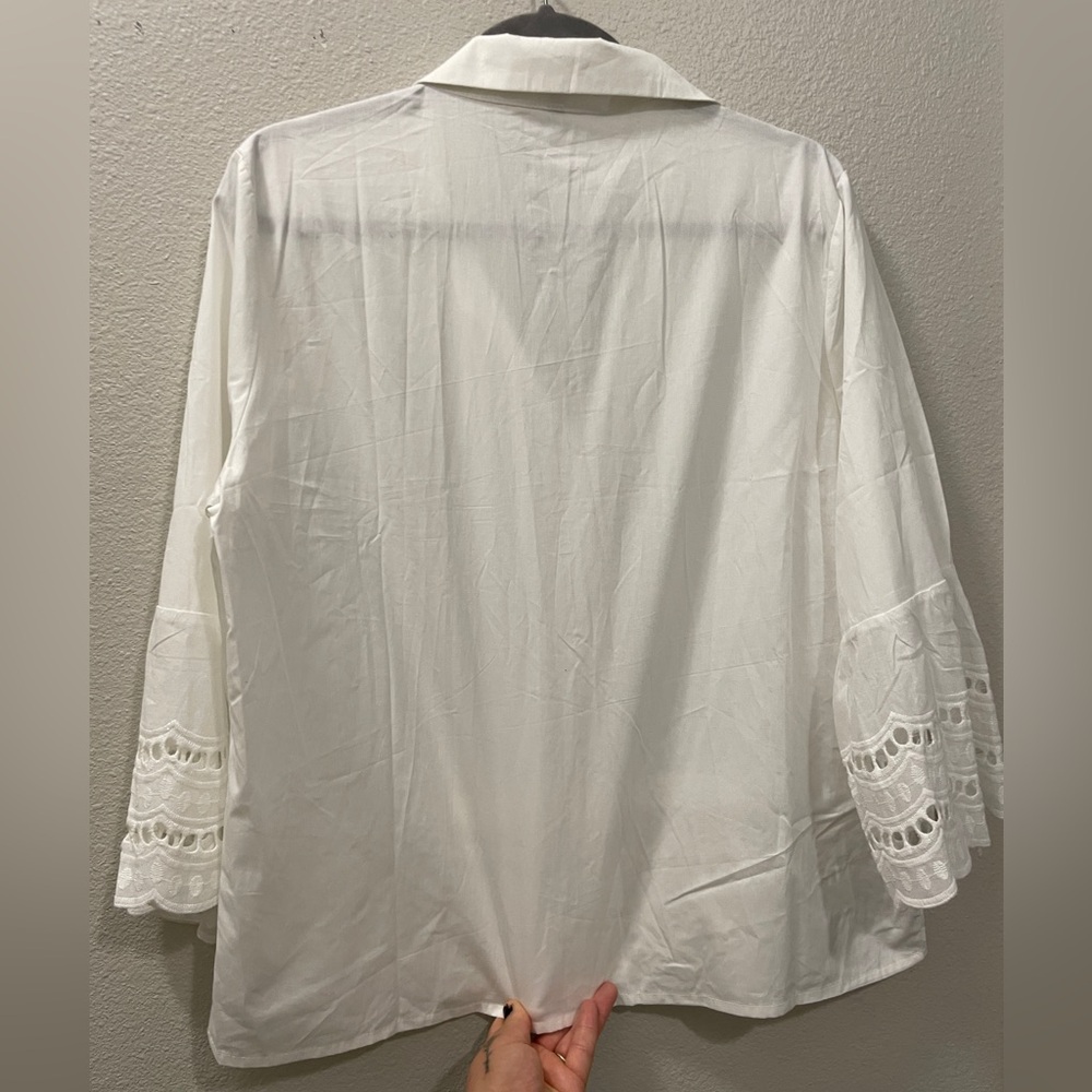 Flamingals Feminine Bohemian-Style Button-Down Blouse - Picture 6 of 7